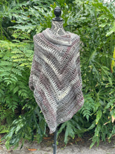 Load image into Gallery viewer, Patridge Crochet Poncho