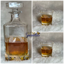 Load image into Gallery viewer, Whiskey/Bourbon Decanter Set